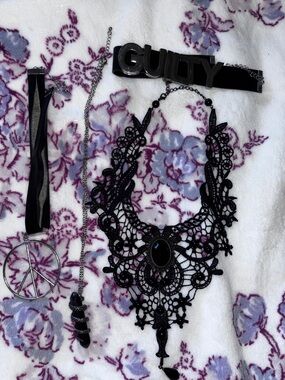 Necklaces/ Chokers